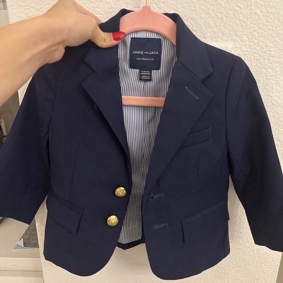 Blazer - Picture 1 of 1